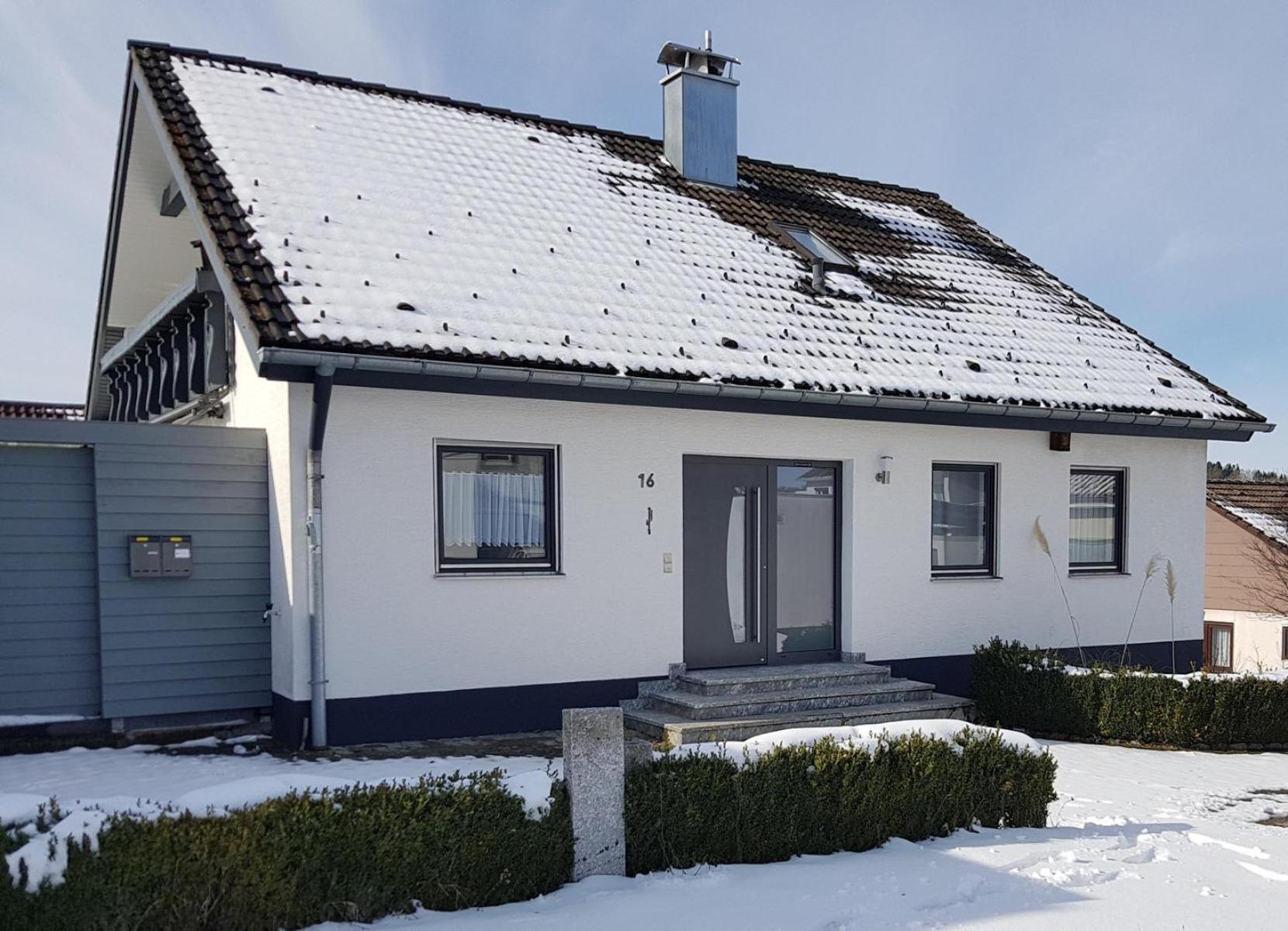 Ferienwohnungen Lilie Und Dahlie Muensingen Ngoại thất bức ảnh